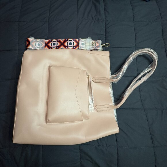 Charley Was Here 3-in-1 "Frankie" Tote w/ Hobo Bag & Wristlet - NWT/NIP - Picture 6 of 16